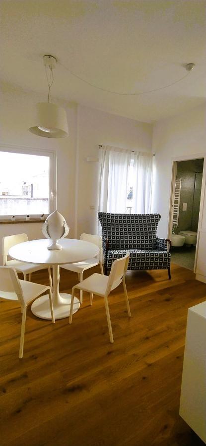 Via Genova 31 Apartment Bari Bagian luar foto